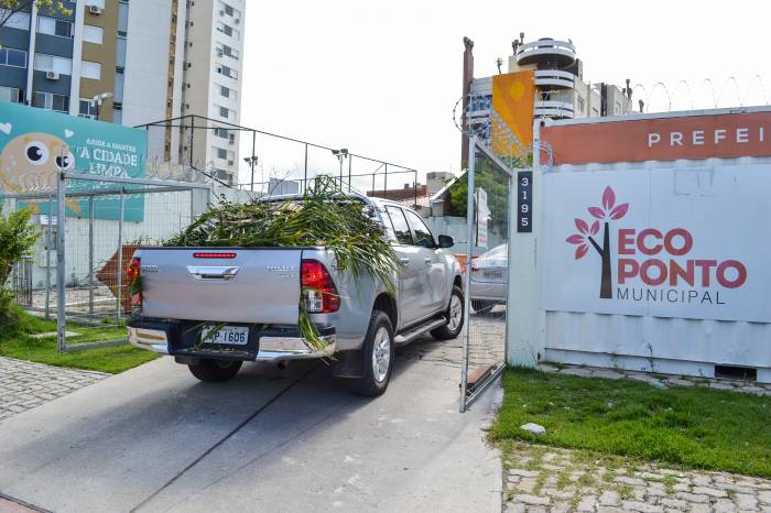 Serviço ajuda a diminuir o descarte irregular de lixo no município