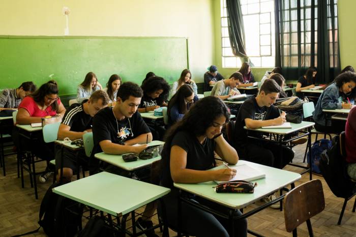 Cerca de 210 estudantes do Colégio Pelotense iniciaram 2019 com um objetivo bem definido: conquistar uma vaga na universidade