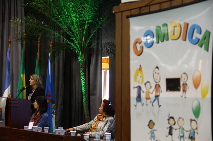 Direitos da Infância e Juventude foram discutidos em grupos de trabalho com representantes de órgãos públicos, sociedade civil, judiciais, legislativas, forças de segurança, e universidades