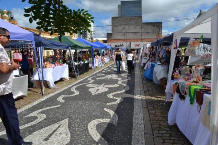 Feira faz parte da Semana Municipal de Combate ao Feminicídio e à Violência Contra a Mulher