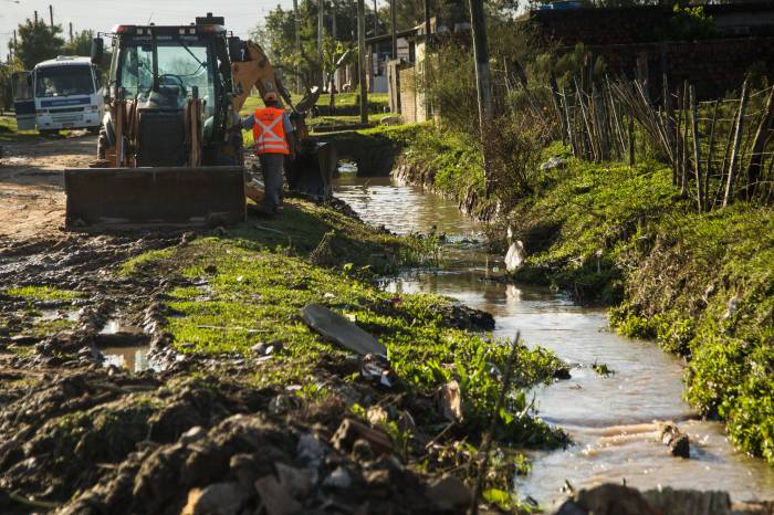 Prefeitura continua trabalhando para recuperar a cidade dos estragos causados pela chuva