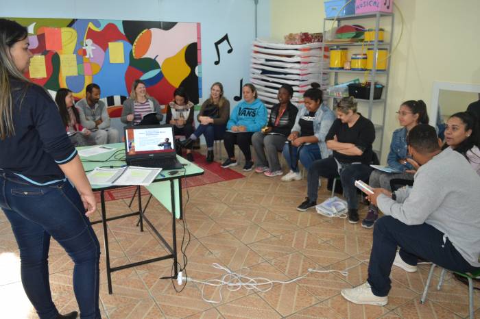 Pertencente ao Pacto pela Paz, o ACT reúne 108 famílias para discutir temas pertinentes à educação dos filhos longe da violência