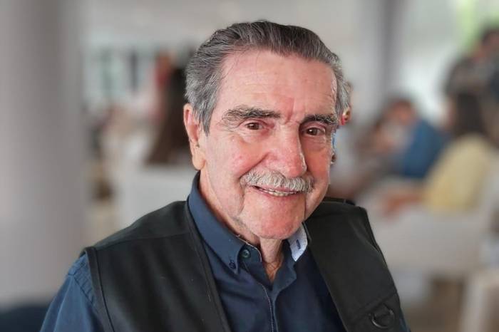 Carvalho esteve à frente da gestão do Executivo no período de 1987 a 1989