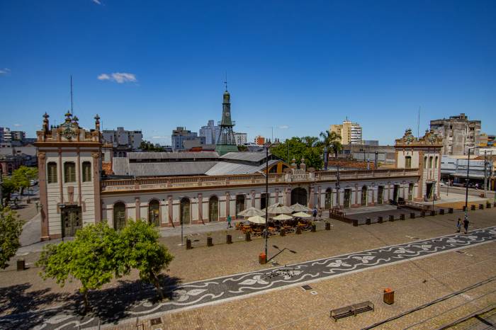 A agenda cultural entre os dias (15 a 18) reúne expositores de diversos segmentos da arte em diferentes propostas e ambientes