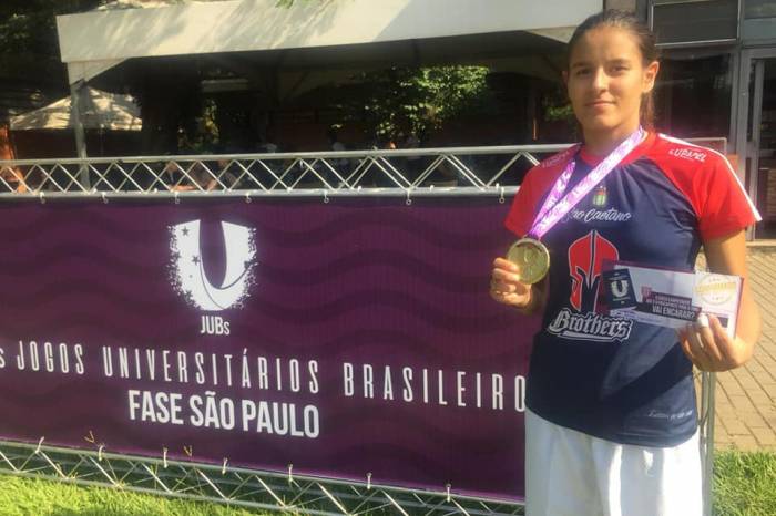 Ana Victória subiu no lugar mais alto do pódio em fase estadual da competição, realizada em São Paulo