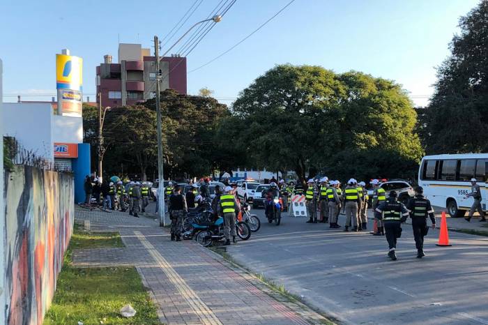 Nesse domingo (9), forças de segurança atuaram com 69 trabalhadores, sete viaturas, cinco motocicletas e um micro-ônibus