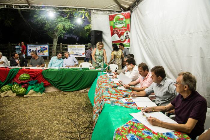 Reunião foi realizada durante a programação da Festa da Melancia, em Pedro Osório