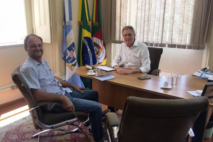 Objetivo do encontro foi debater demandas envolvendo iluminação e apoio para evento turístico