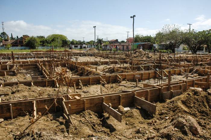 Obra atinge 16% e está na fase de construção das vigas