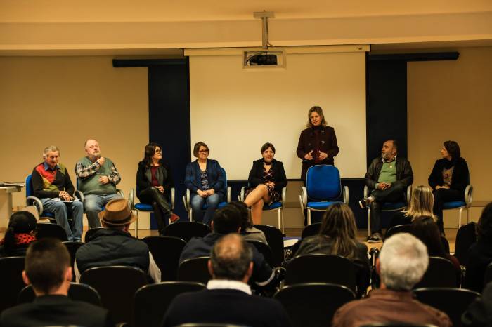 Encontro reuniu gestores públicos, prestadores de serviços privados da saúde e entidades sindicais