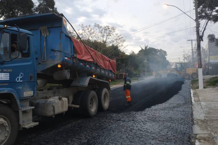 Depois da obra pronta, toda a extensão da avenida ficará pavimentada com asfalto