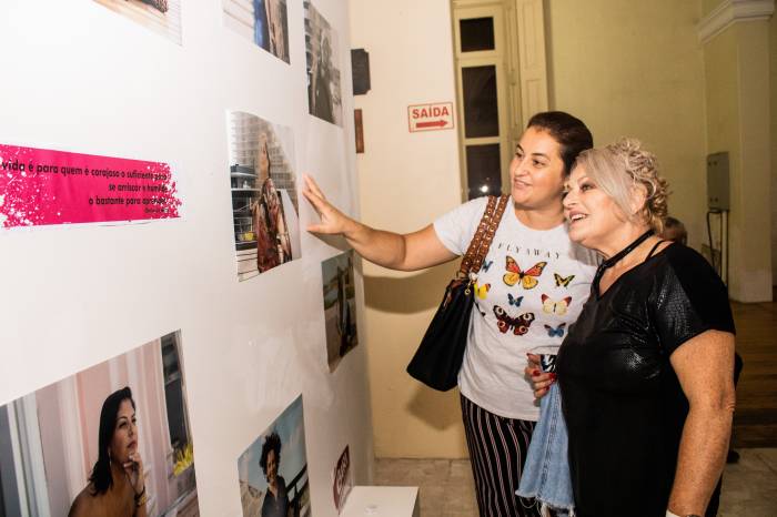 Cinquenta fotografias apresentam singularidades de 50 mulheres até dia 31, na Sala Frederico Trebbi, saguão do Paço