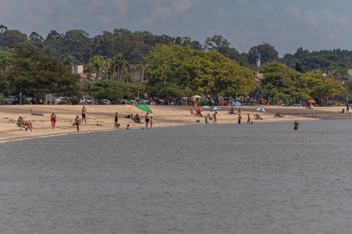 Balneabilidade: saiba como são feitas as análises no Laranjal