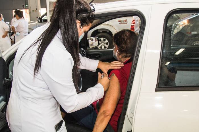 Prefeitura divulga novo calendário de vacinação contra Covid