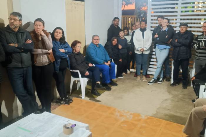 Representantes da Secretaria de Urbanismo ouviram demandas e esclareceram dúvidas a respeito do movimento para construção do CER IV e da Policlínica Regional
