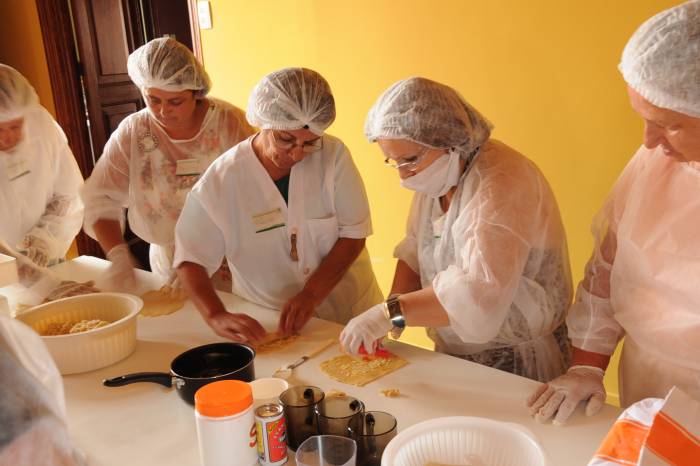 O estudo de Larissa Dall'Agnol da Silva abordou os benefícios da inclusão social pelo trabalho