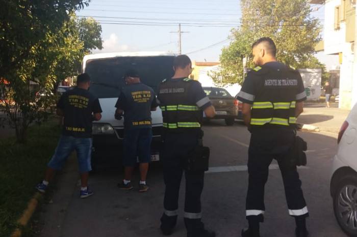 Ações da Secretaria de Transporte e Trânsito visam coibir o transporte clandestino de alunos