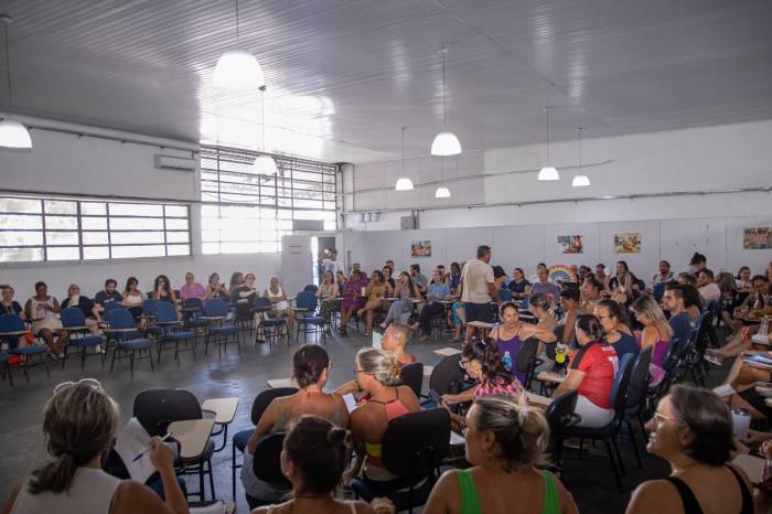 Reunião apresentou as atividades realizadas pela Secretaria nos primeiros 60 dias da nova gestão e organizou comissões para as novas ações que o Município pretende realizar