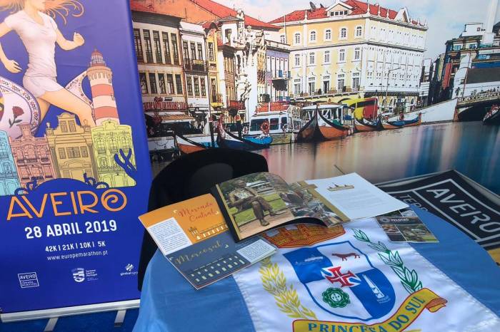 Patrimônio cultural do município está em destaque no estande da Câmara de Aveiro. Evento começou no último sábado (23) e vai até o dia 25 de abril