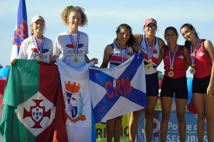 Dez integrantes da equipe brasileira competiram contra 18 clubes de remo da Argentina, Uruguai e Paraguai