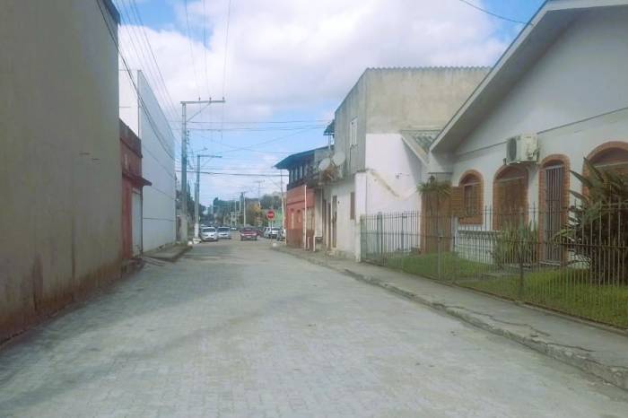Via que faz ligação entre o bairro Simões Lopes e a área central tem pavimento totalmente recuperado