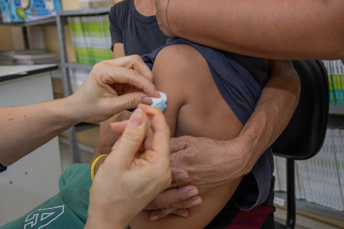 Doses da vacina Pneumo20 fazem parte de um esquema vacinal infantil
