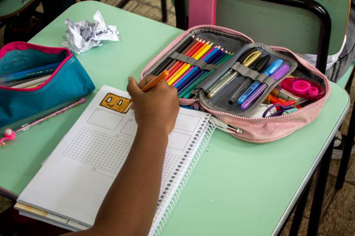A contratação dos profissionais busca promover um espaço de equidade na rede pública municipal de educação