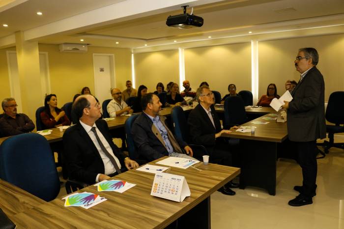 Intenção é incentivar a participação dos municípios na premiação que reconhece projetos bem-sucedidos no estado