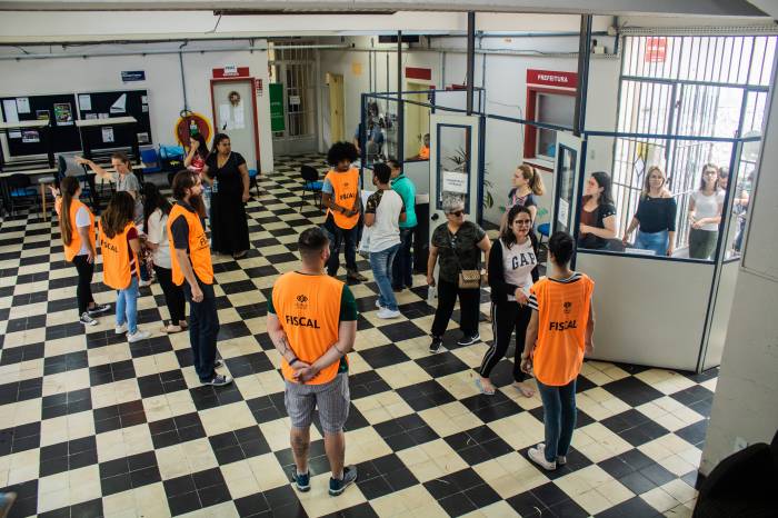 Provas ocorreram durante a manhã e seguem pela tarde deste domingo (15)