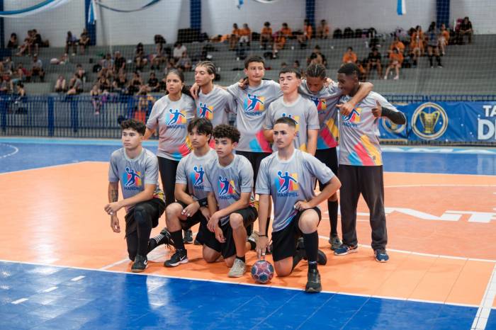 Dois dos jogadores da equipe foram considerados os melhores da partida