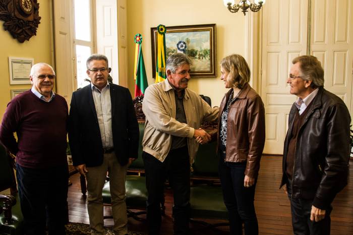 Cláudio Montanelli assume a presidência e Jorge Vasques passa a ser diretor administrativo
