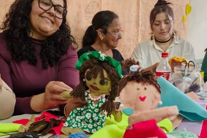 Projeto financiado pelo Procultura Pelotas, voltado a mulheres em situação de vulnerabilidade, une teatro, construção de bonecas e rodas de conversa