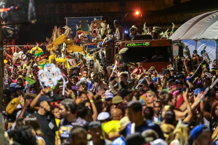 Em Pelotas, festa ocorre de 27 a 29 de março, mas tem muita gente que vai cair na folia já no próximo fim de semana