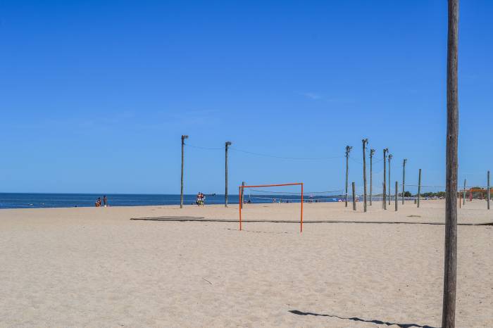 De terça a domingo, das 8h às 18h30min, o espaço oferece várias modalidades esportivas