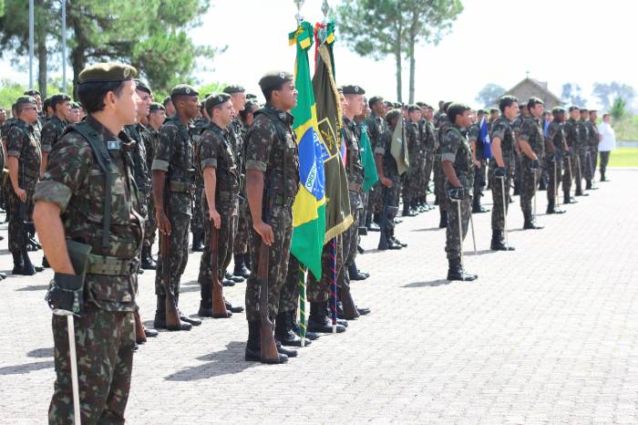Homenagem foi durante a solenidade dos 110 anos da Brigada Manoel Marques de Souza 1º