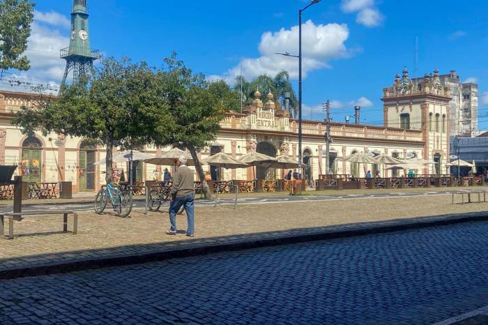 Confira o que funciona no feriadão da Independência