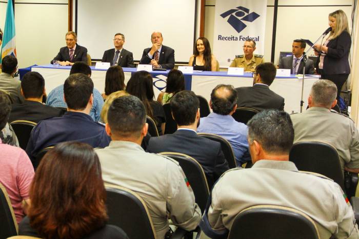Cerimônia ocorreu na manhã desta sexta-feira