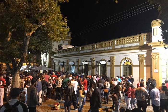 Mercado das Pulgas e Brechó Animal devem movimentar a Praça Coronel Pedro Osório, no sábado