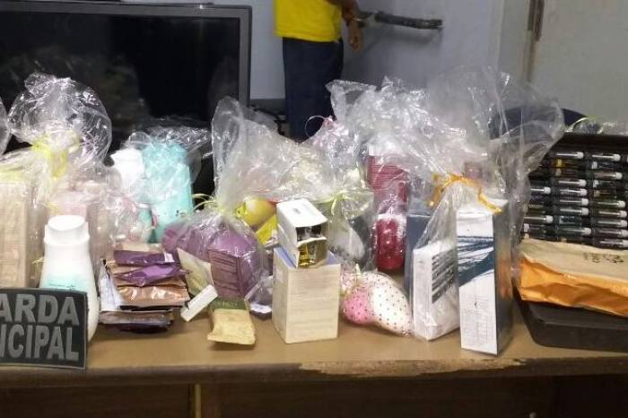 Foram recuperados produtos com valor estimado em R$ 2,5 mil