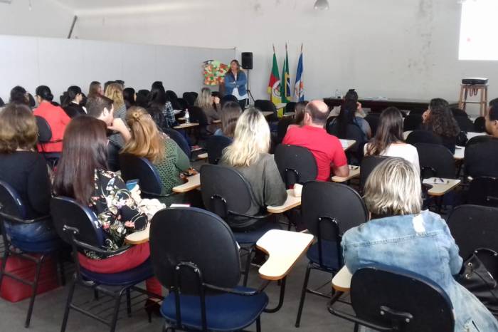 Provas foram aplicadas em abril e agosto deste ano com alunos dos anos finais do município; objetivo é identificar as lacunas de aprendizagem