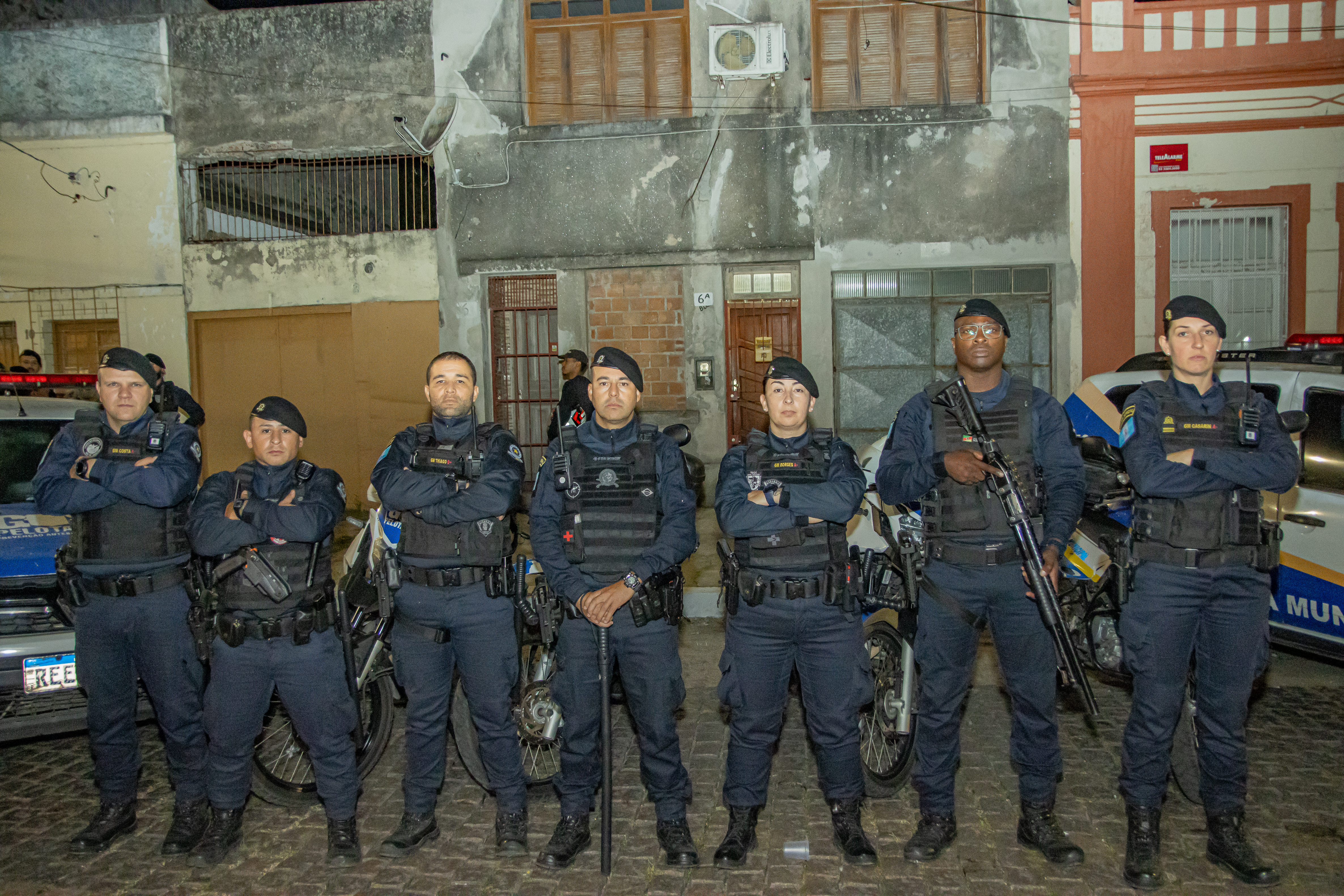 Com efetivo da Guarda Municipal e Brigada Militar, nenhuma ocorrência envolvendo violência contra pessoa foi registrada até a noite deste sábado (26) na Passarela do Samba