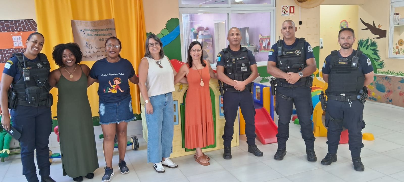 As palestras são realizadas em escolas do município por membros da Guarda Municipal