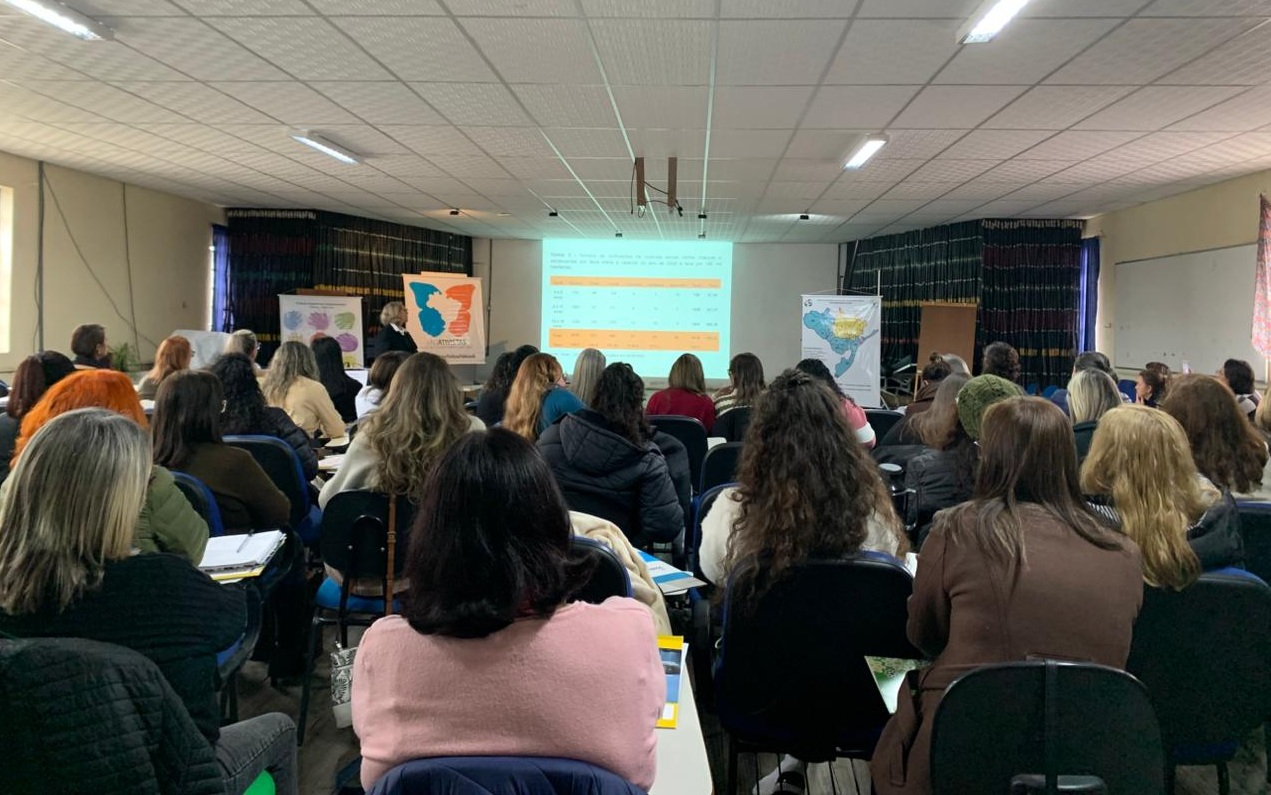 O objetivo é ofertar conhecimentos e habilidades para que os serviços de saúde possam oferecer um atendimento mais qualificado a vítimas