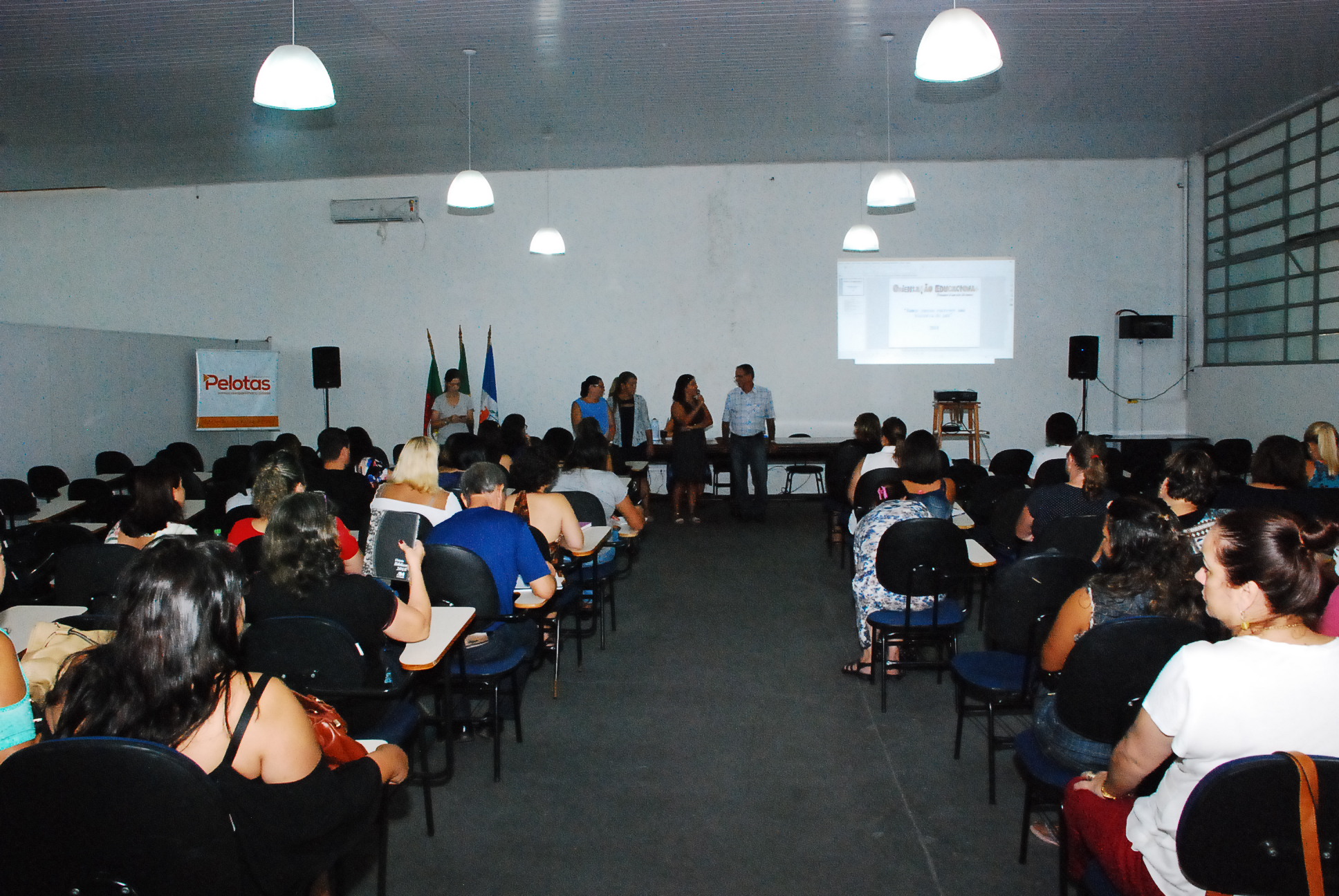 Profissionais receberam informações sobre ações no Município