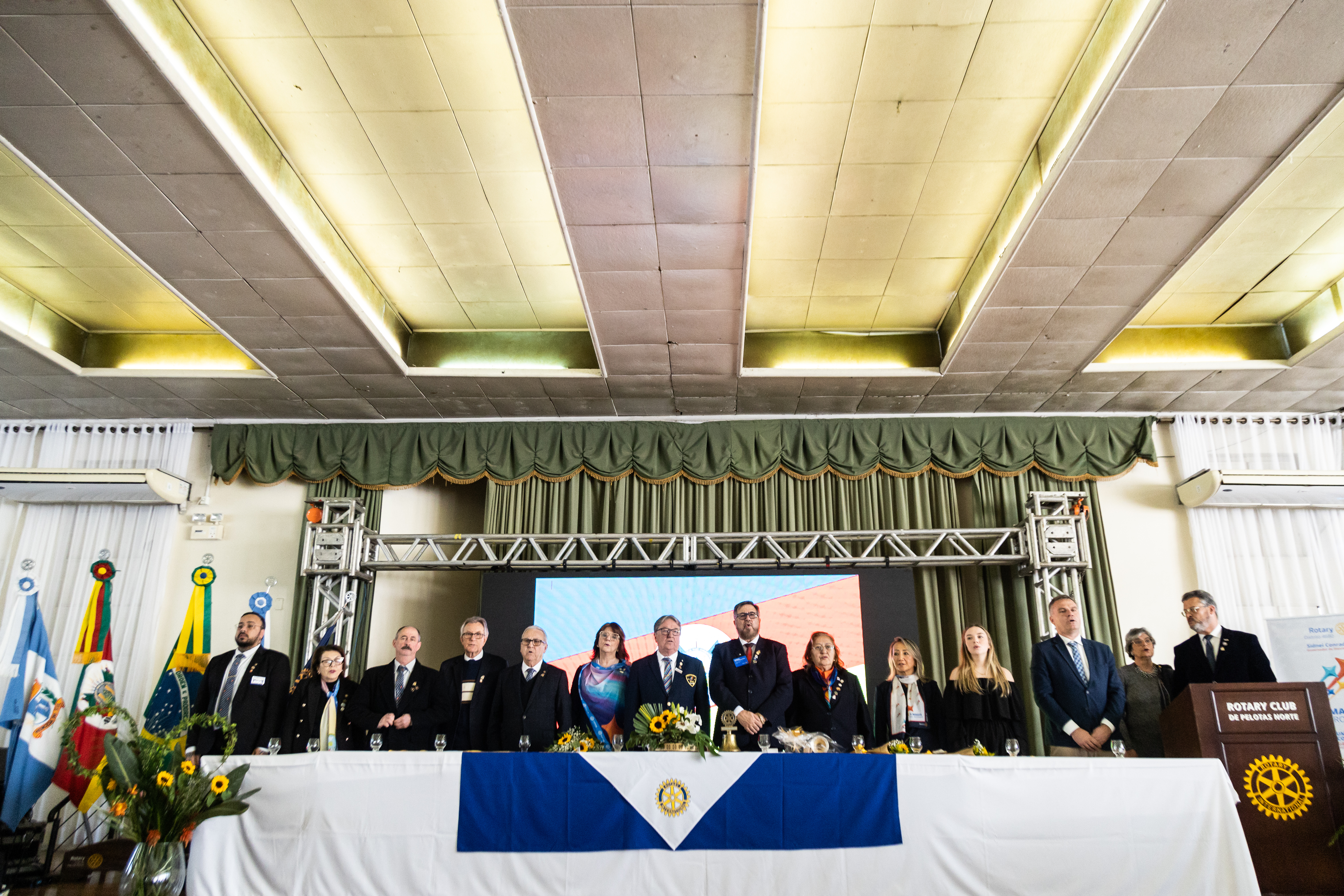 Novo governador do Distrito 4680 assume gestão 2024/2025