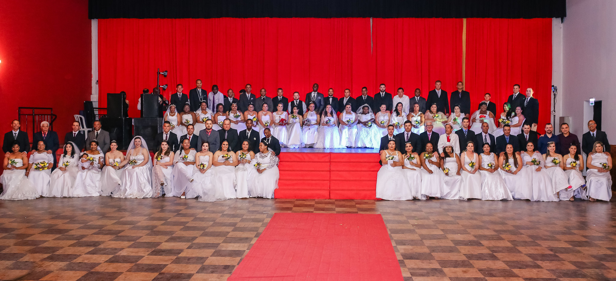 Cerimônia reunirá 71 casais e seus convidados no Theatro Guarany