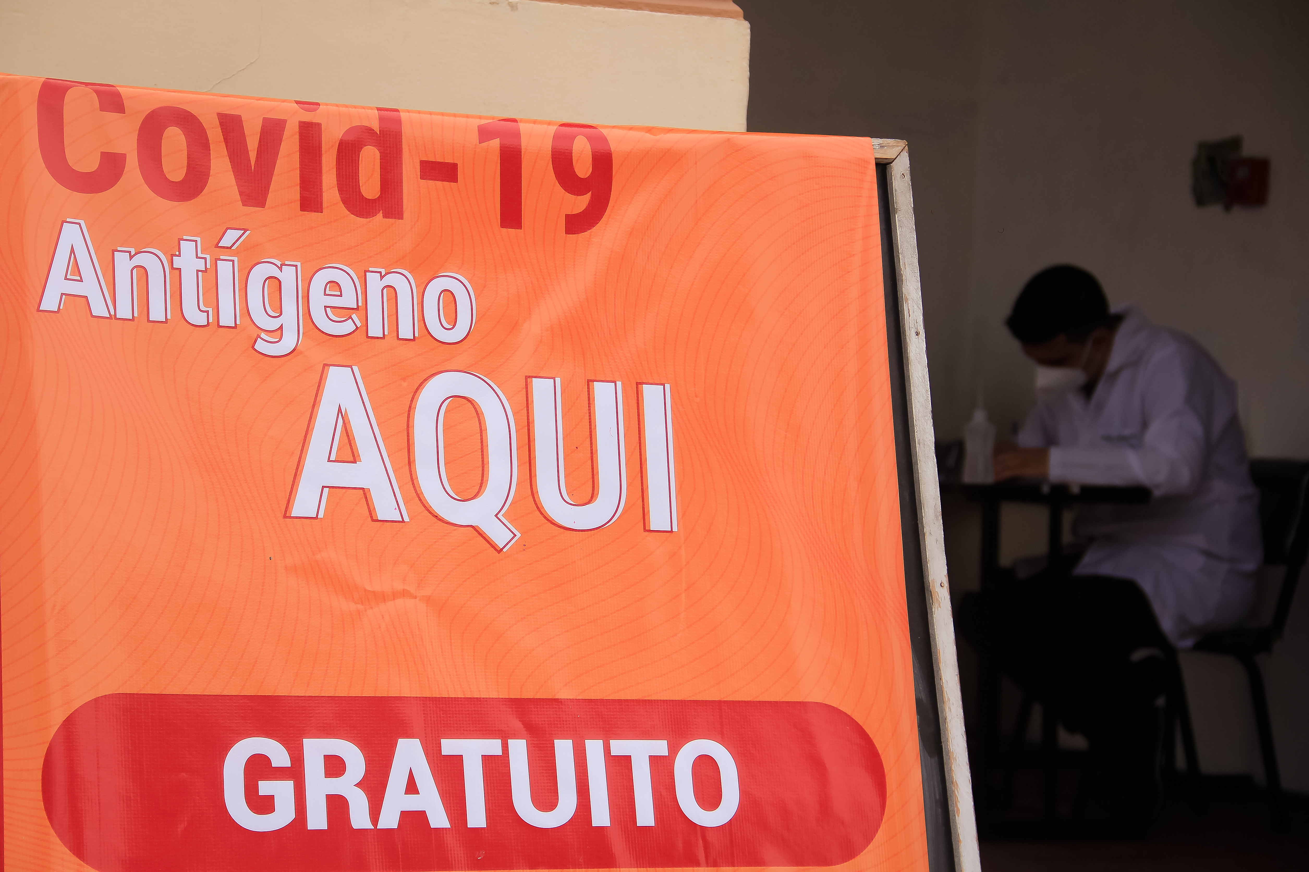 Mercado Central e Pelotas Parque Tecnológico iniciam operação nesta terça-feira (21). A partir de 8 de janeiro, UBS Laranjal também disponibilizará testes aos sábados e domingos