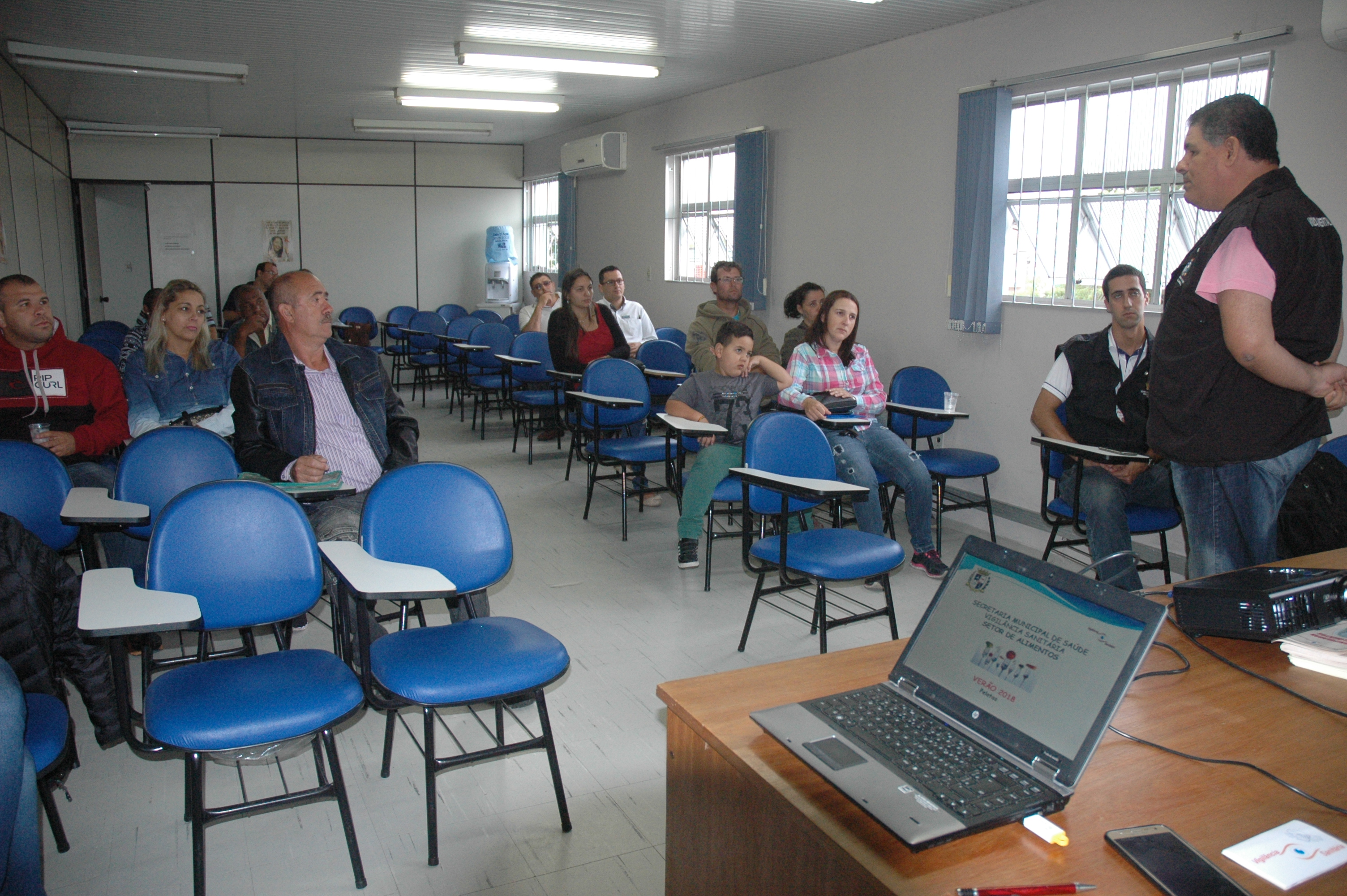 Encontro será na terça-feira (19) e a presença dos ambulantes é obrigatória