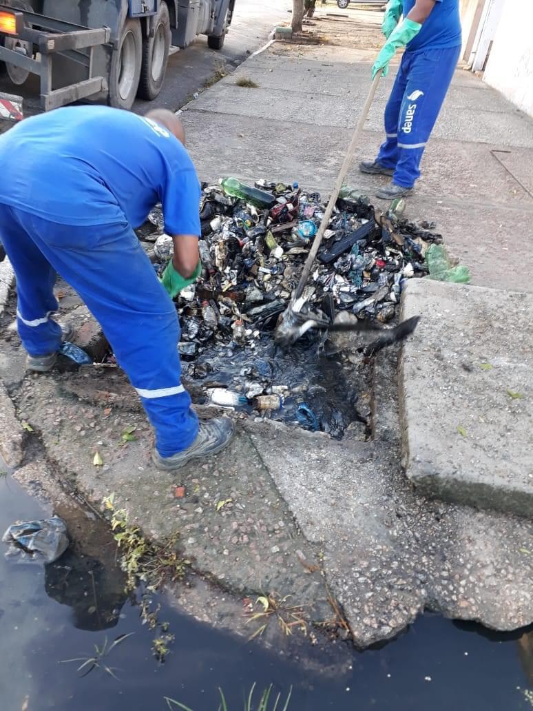 Equipes vão virar madrugadas, a partir desta terça-feira, limpando as estruturas essenciais à drenagem pluvial da área central do município