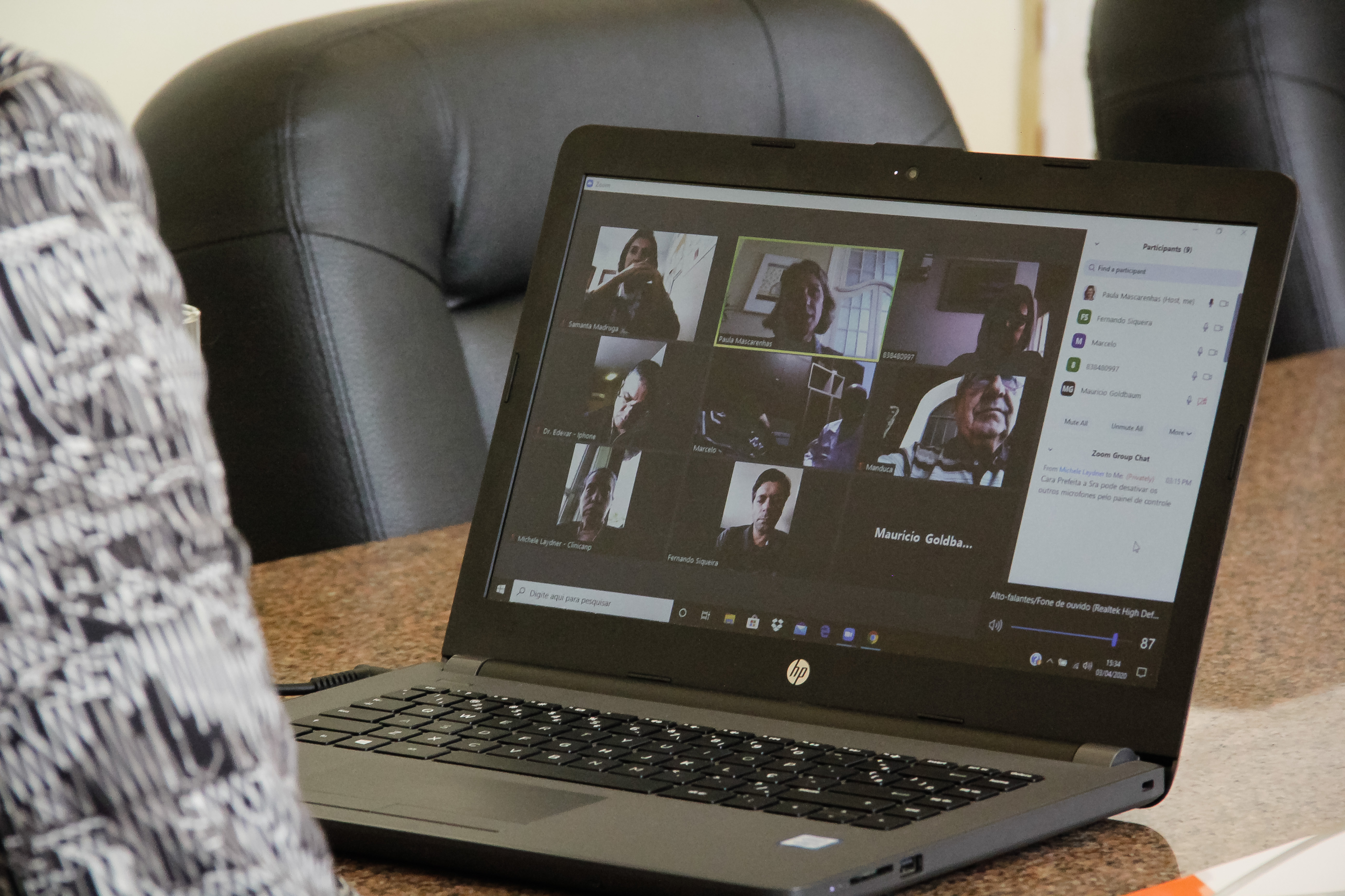 Grupo estuda a possibilidade de trabalho unificado para garantir o atendimento da população infectada pelo vírus